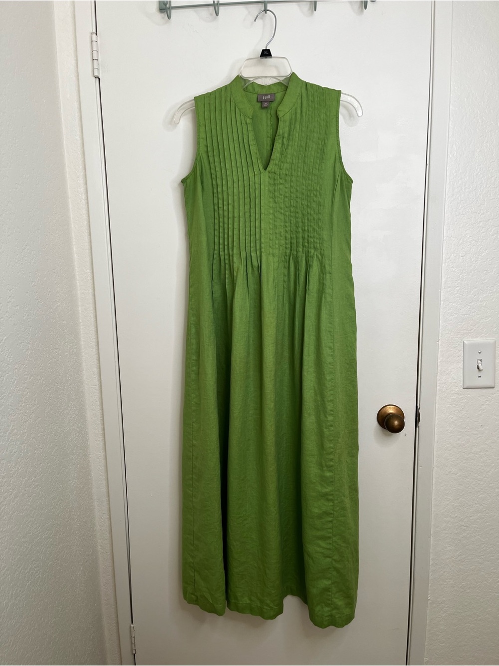 J. Jill Sleeveless Lime Green Pintuck Maxi Dress 100% Linen Size XS Cottage Core